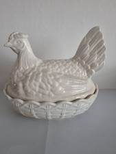 Vintage Portmeirion Hen On