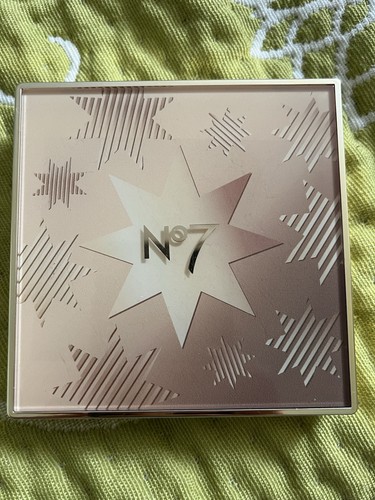 No7 shimmer face palette - ,