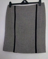 CC COUNTRY CASUALS  STRAIGHT