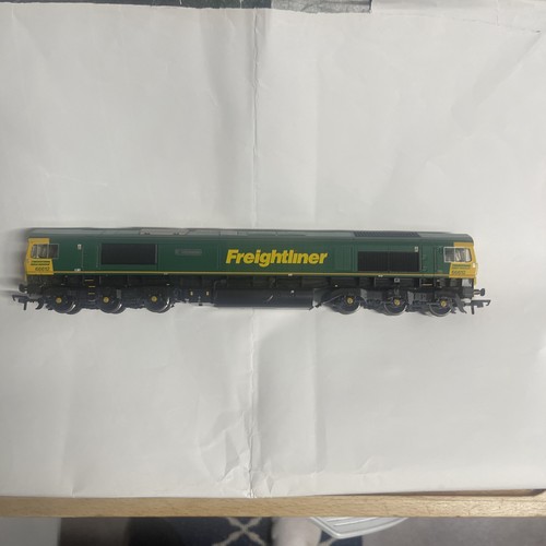 Bachmann class freightliner - bachmann,
