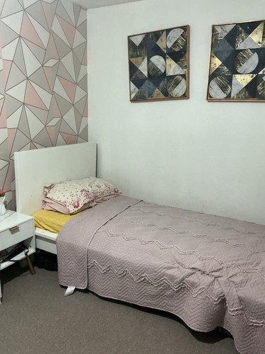 Very good condition white - good, ikea