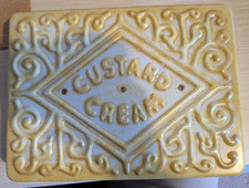 Vintage Custard Cream Tin