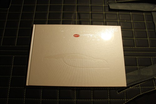Hardcover brochure bugatti - brochure,