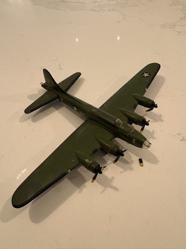 Atlas editions 144 17f - editions, b-17f