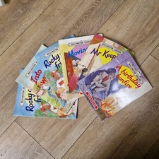 6 various set of Wellington