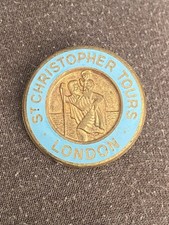 VINTAGE ST CHRISTOPHER (INNS) TOURS LONDON GOLD TONE & ENAMEL SOUVENIR PIN BADGE