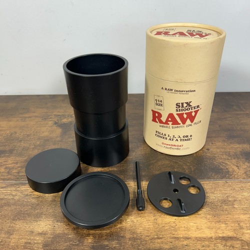 Raw six shooter 1 - 🚨,