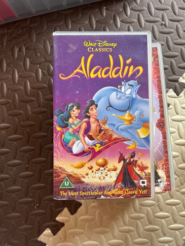 Walt disney classics aladdin - walt,
