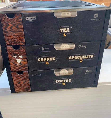Coffee pods and - tea, bags