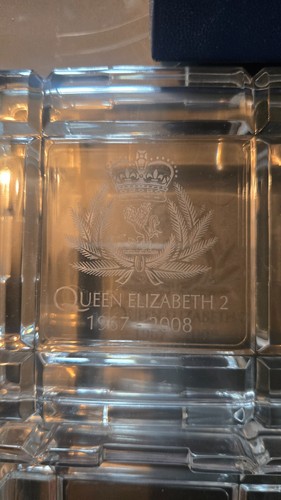Glass crystal cunard - qe2,, 2