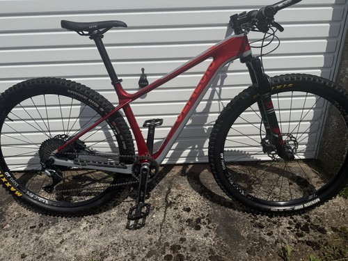 Genesis mantle carbon fibre - carbon,