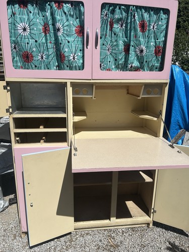 Vintage retro kitchen larder - vintage,