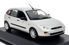 Minichamps 1/43 Ford Focus MK1