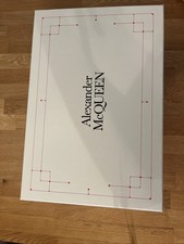 alexander mcQueen empty shoe