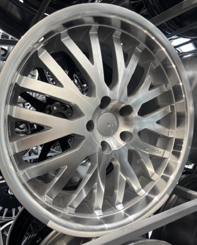 Silver dish alloy wheels - 20”silver,