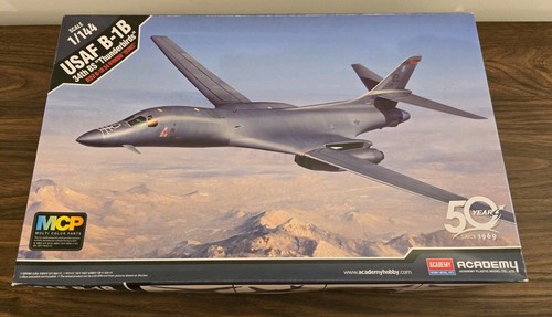 Academy 144 usaf b 1b - usaf, b-1b
