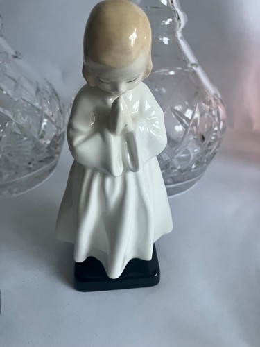 Royal doulton figurine bedtime - royal,