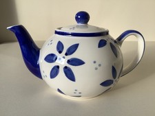 Whittards Of Chelsea Tea Clipper Hand painted Blue Floral & Dots Design Teapot