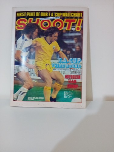 1977 shoot football magazines - 1977,