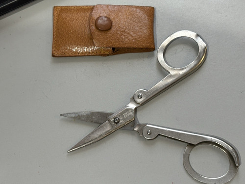Folding scissors for - for, travel