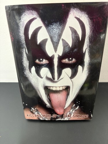Kiss and make - “kiss, make-up”