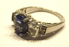 STERLING SILVER STUNNING LARGE 3 STONE DRESS RING CENTRE BLUE CRYSTAL SIZE P