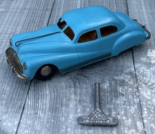 TRI-ANG MINIC CLOCKWORK CAR