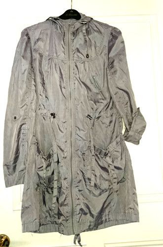 Lightweight hooded raincoat - hooded,