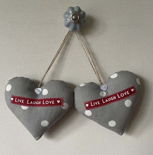 Pair heart door hangers - of, in