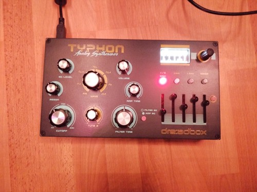 Dreadbox typhon monophonic - typhon,