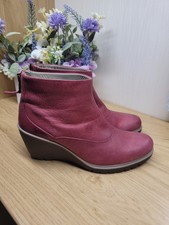 VGC Womens Ecco Back Zip Leather Wedge Ankle Boots size 6 EU 39 Wine Maroon