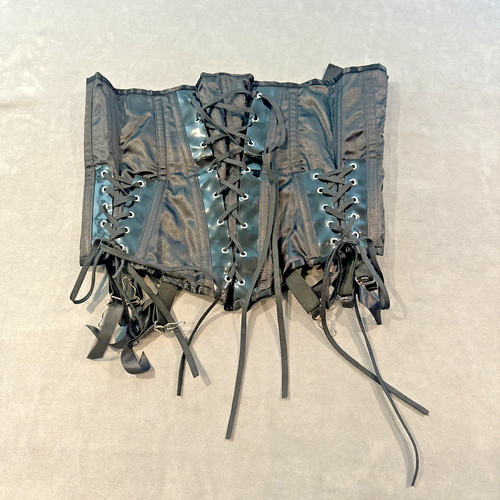 Dark romantic goth - romantic, boudoir