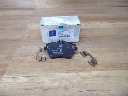 Front axle brakepad - front,