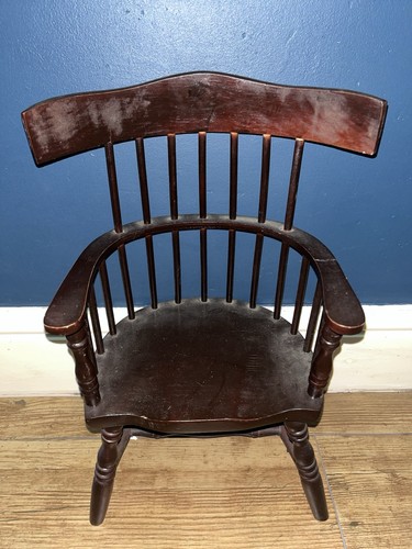 Miniature spindle back windsor - back,