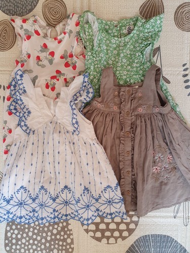 Baby girl dresses 3 x - 4, dresses.
