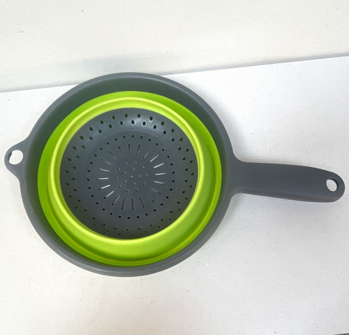 Collapsible silicone colander - collapsible,