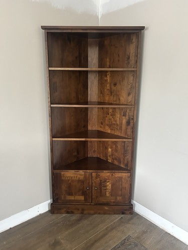 Laura ashley garrat - ashley,