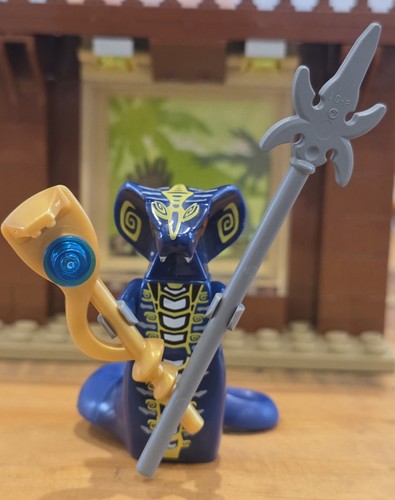369 lego minifigures ninjago - 369.,