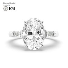 Oval Diamond Trilogy Ring 14k