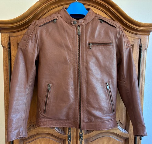 Men first mfg - men’s, crusader