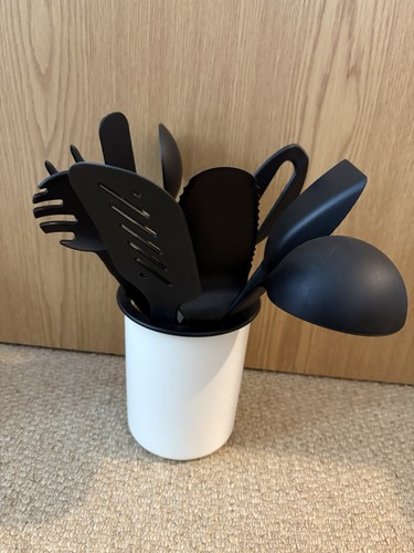 Tupperware utensil set with - tupperware,