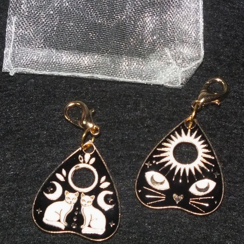 2pcs enamel cat - cat, planchette