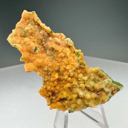 Yellow smithsonite cast tsume - smithsonite, cast: