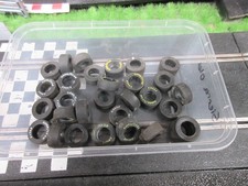 SCALEXTRIC TYRES X30 FOR TYRE WALL TRACKSIDE SCENERY 80/90s Front Slicks.