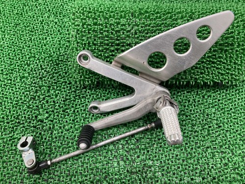 Tzr250rs left footpeg 3xv - tzr250rs,