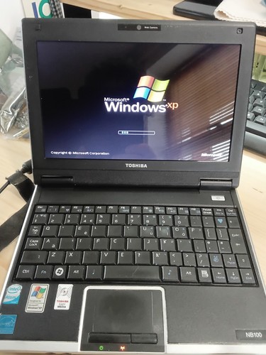Working toshiba nb100 netbook - toshiba,