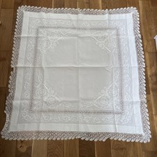 Linen Beautiful Crochet White