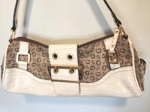 Guess vtg y2k baguette handbag - guess,