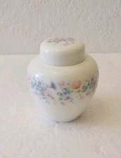 Wedgewood - Bone China - "ANGELA" - Ginger Jar - Made in England - 10.5 cm Tall