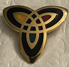 TARA Brooch Celtic Triquetra